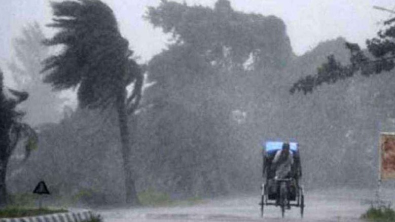 দেশের ১৫ অঞ্চলের নদীবন্দরে সংকেত