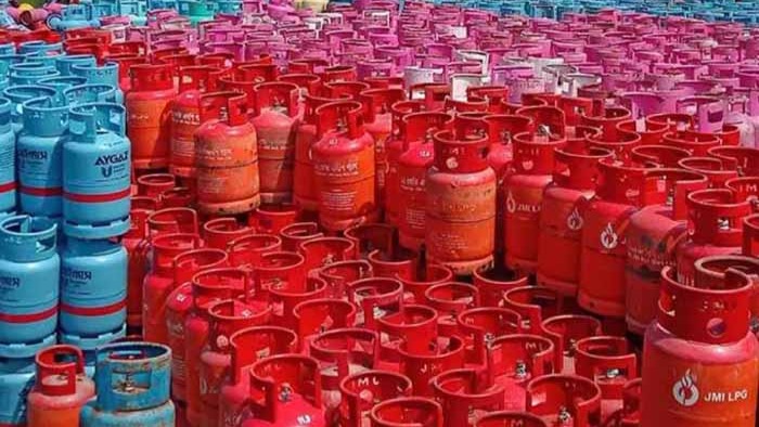 এলপিজি গ্যাসের দাম বাড়ল ৩৮৭ টাকা