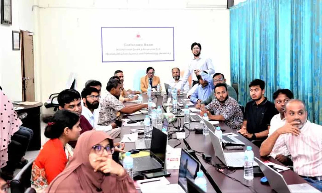ভাসানী বিশ্ববিদ্যালয়ে শিক্ষকদের প্রশিক্ষণ অনুষ্ঠিত