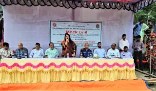 অগ্নিকাণ্ডে উদ্ধার ও প্রাথমিক চিকিৎসা বিষয়ক মক ড্রিল অনুষ্ঠিত 