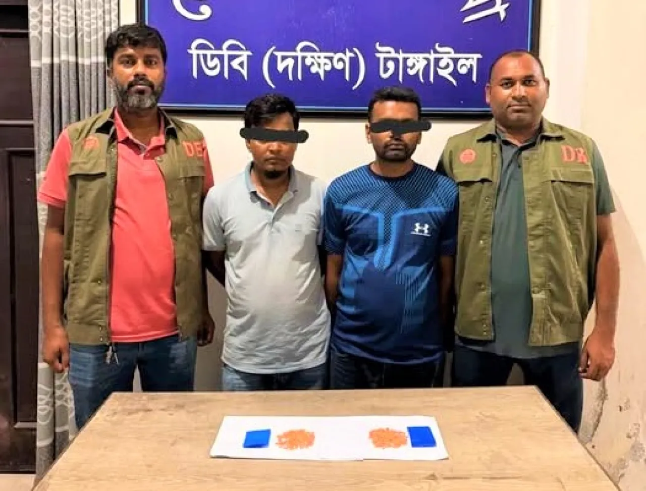 ৩০০ পিস ইয়াবাসহ দুই ‘জুলাই যোদ্ধা’ গ্রেপ্তার 