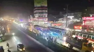 মহাসড়কে চালককে জিম্মি করে মাইক্রোবাস ছিনতাইয়ের চেষ্টা