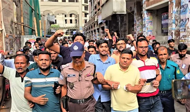 প্রতিমন্ত্রী টুকুর ব্যক্তিগত কর্মকর্তা সহ দুই নেতা রাজনৈতিক মামলায় কারাগারে 