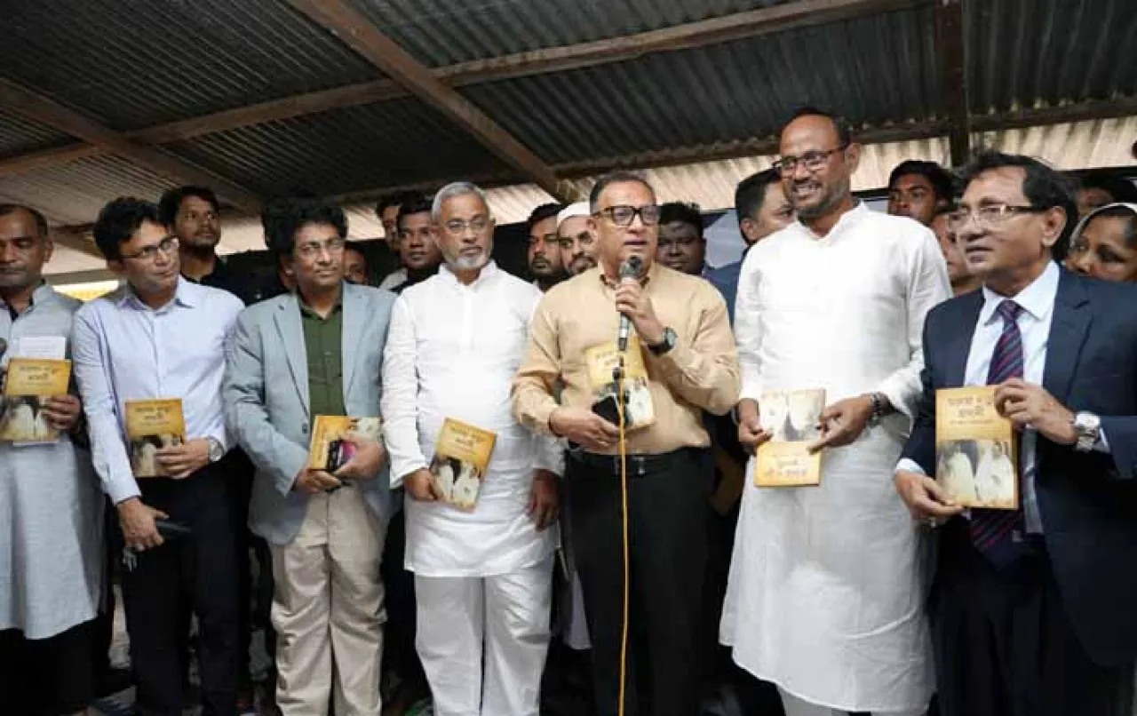 ‘রাজনীতি মানেই নিজের স্বার্থ বিসর্জন দিয়ে জনকল্যাণ করা’