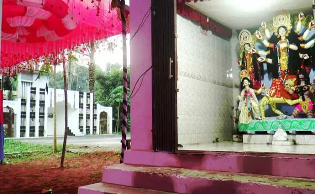 নাগরপুরে আজানের সুরে থামে ঢাকের বোল