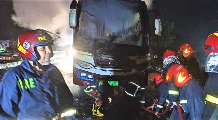 Tangail-highway-road-bus-fire-(2)-13.11.2025.